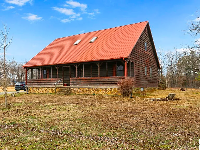 6.30-Acre Mini Farm | Barn with Stalls | Pond | Near Madisonville – $225,000