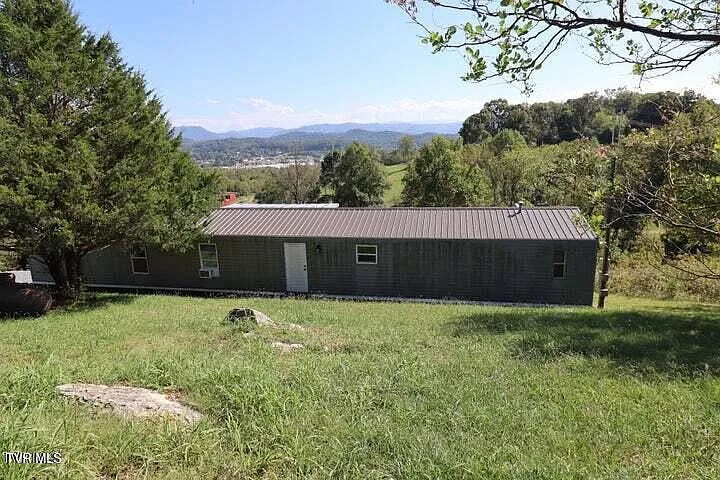 Charming 3-Bedroom Home with Stunning Views & Privacy – Endless Potential!  | $120,000 Tennessee