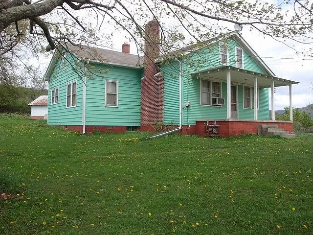 Spacious 4-Bedroom Home with Endless Potential – Convenient Crawley Location! WV | $99,900