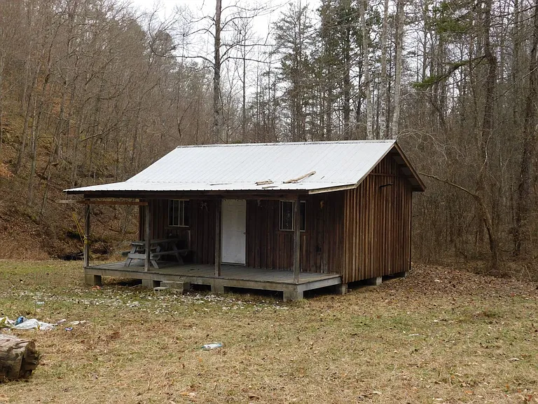 100+/- Acre Hunting & Recreational Paradise with Rustic Cabin | $198,000 KY.