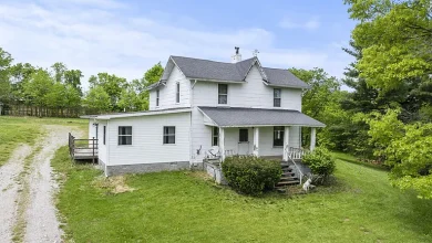Photo of $195,000 – 4-Bedroom Farmhouse on 10.4 Acres in Cynthiana, KY