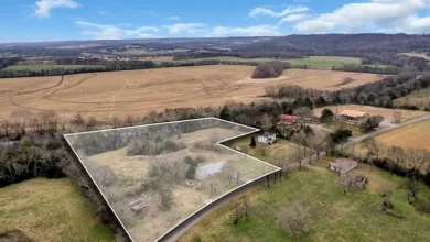 Photo of Riverfront Opportunity on 5.7 Acres in Fayetteville, Tennessee – Elk River Backdrop