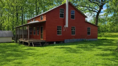 Photo of Secluded 42.71-Acre Ozarks Retreat in Alton, MO – Amish-Built Country Home Surrounded by Nature