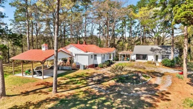 Photo of A truly special opportunity in Rome, GA. Stunning 14.13-acre property known as Six Mile Farm.