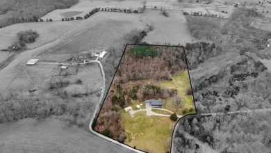 Photo of Beautiful 14.41-Acre Country Retreat in Cookeville, TN – Spacious Home with Creek, Barn, and Peaceful Tennessee Views