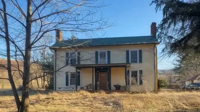 Photo of Historic 2.63-Acre Farmhouse Retreat in Scenic Sugar Grove, VA