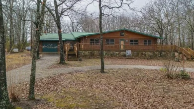 Photo of 30 Acres of Ozark Beauty in Salem, MO – A Secluded Log Home Retreat Surrounded by Nature