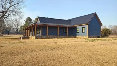 Photo of Southern Georgia Farmhouse Retreat on 21.11 Acres Near AL – Historic Charm Meets Modern Updates