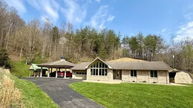 Photo of 53 Acres Mountain Ranch with Guest Hut, Caves & Endless Freedom in KY