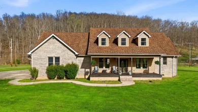 Photo of 7.97 Acres Country Home in Huntington, WV