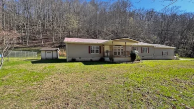 Photo of $174.900 – Modern West Virginia Country Living on 10.21 Acres – Spacious Doublewide with Dual Primary Bath Suite in Chapmanville