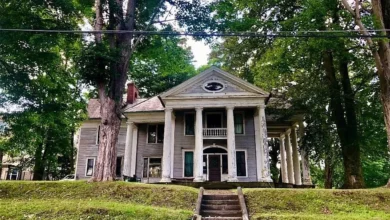 Photo of Historic Dowd Mansion – 7 Bedrooms, 3 Stories & Endless Potential. $79,900