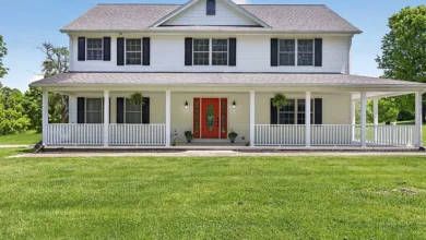 Photo of Country Mini Farm on 15 Acres with Pool and Huge Barn in Williams, IN