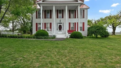 Photo of $295.000 – Historic Home on 7.27 Scenic Acres