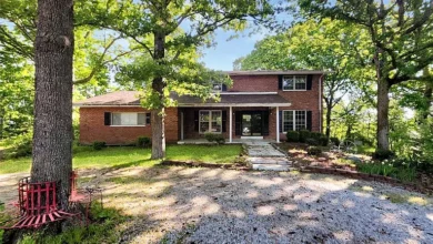 Photo of Spacious Family Home on 8.15 Acres with Fireplace and Walk-Out Basement in Arnold, MO