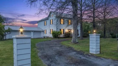 Photo of Country Home on 5.84 Acres with Privacy & 3-Car Garage in WV
