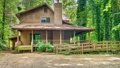 Photo of Mountain Home on 1.15 Acres with Great Fixer-Upper Potential