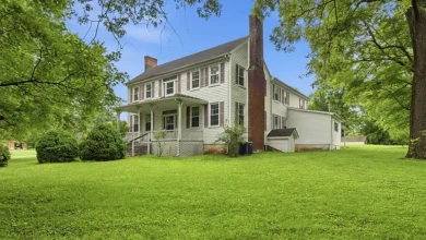 Photo of Spacious Country Home on 2.18 Acres with Endless Potential in Mascot, TN
