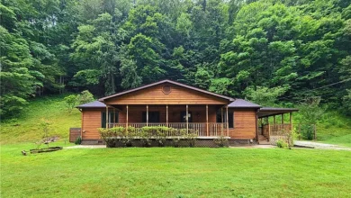 Photo of Charming Cedar Ranch on 3 Acres with Peaceful Country Setting in Charleston, WV