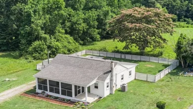 Photo of Updated 3-Bedroom Home on 0.27 Acres in VA